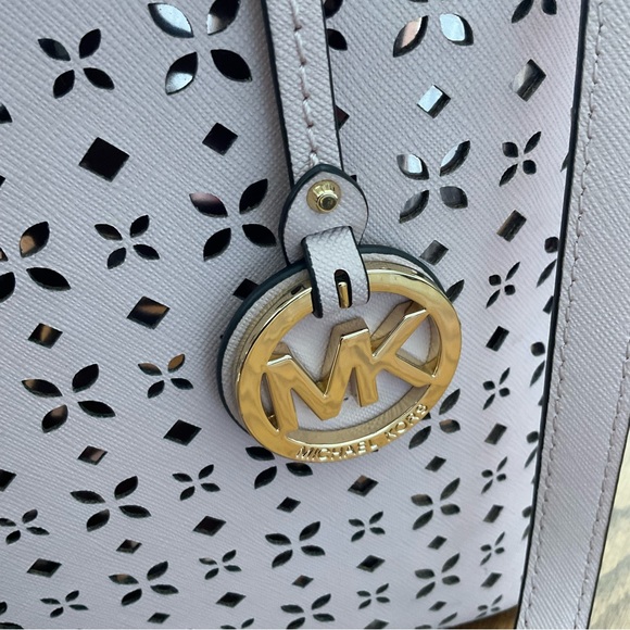 Michael Kors Hayley Handbag/Crossbody - Picture 4 of 10